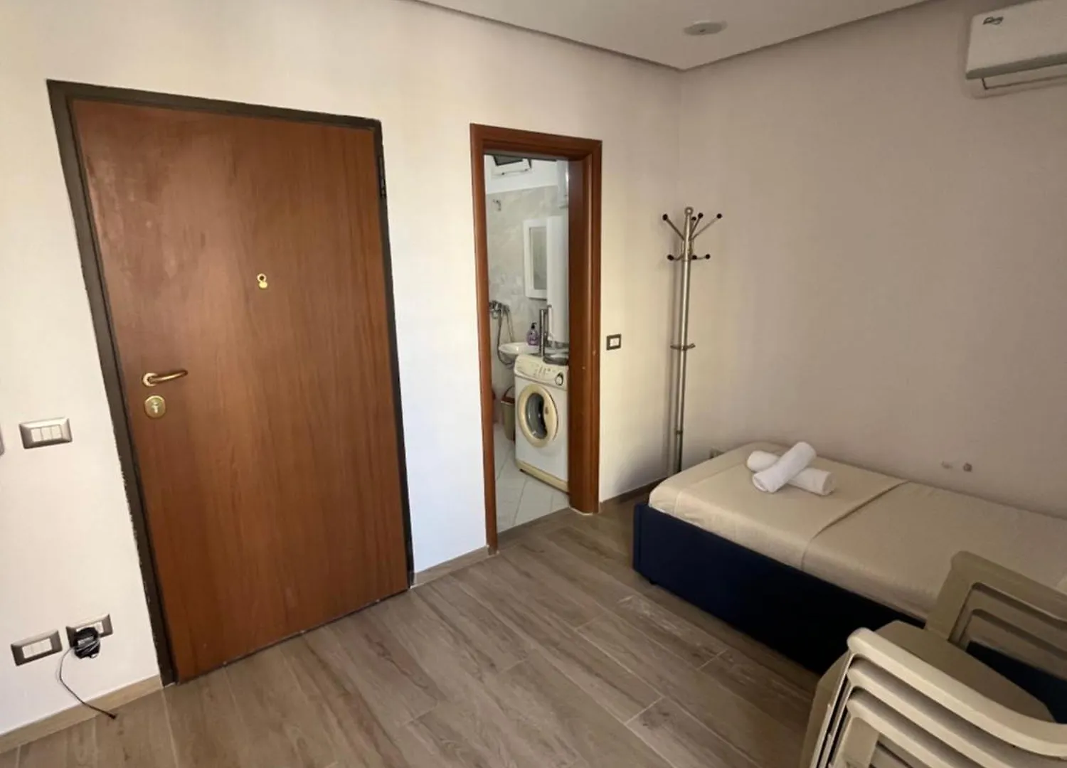 Ideal Small Two Bed Studio Apartment Durrës