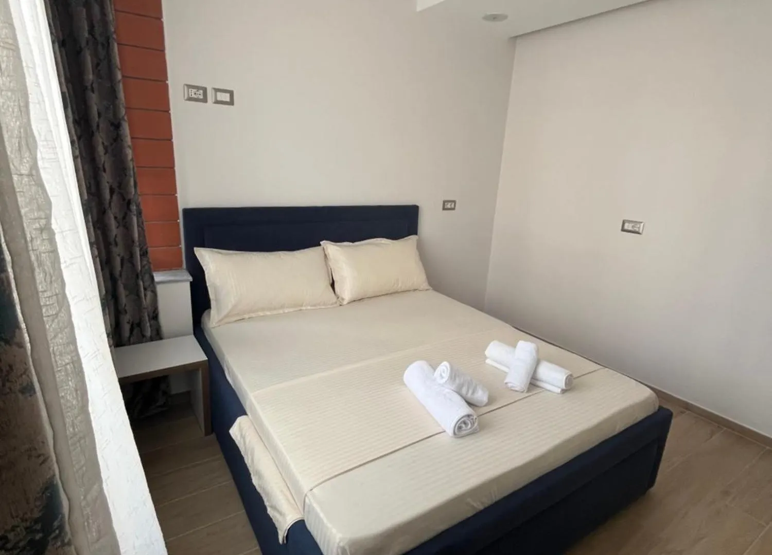 Ideal Small Two Bed Studio Apartment Durrës 알바니아