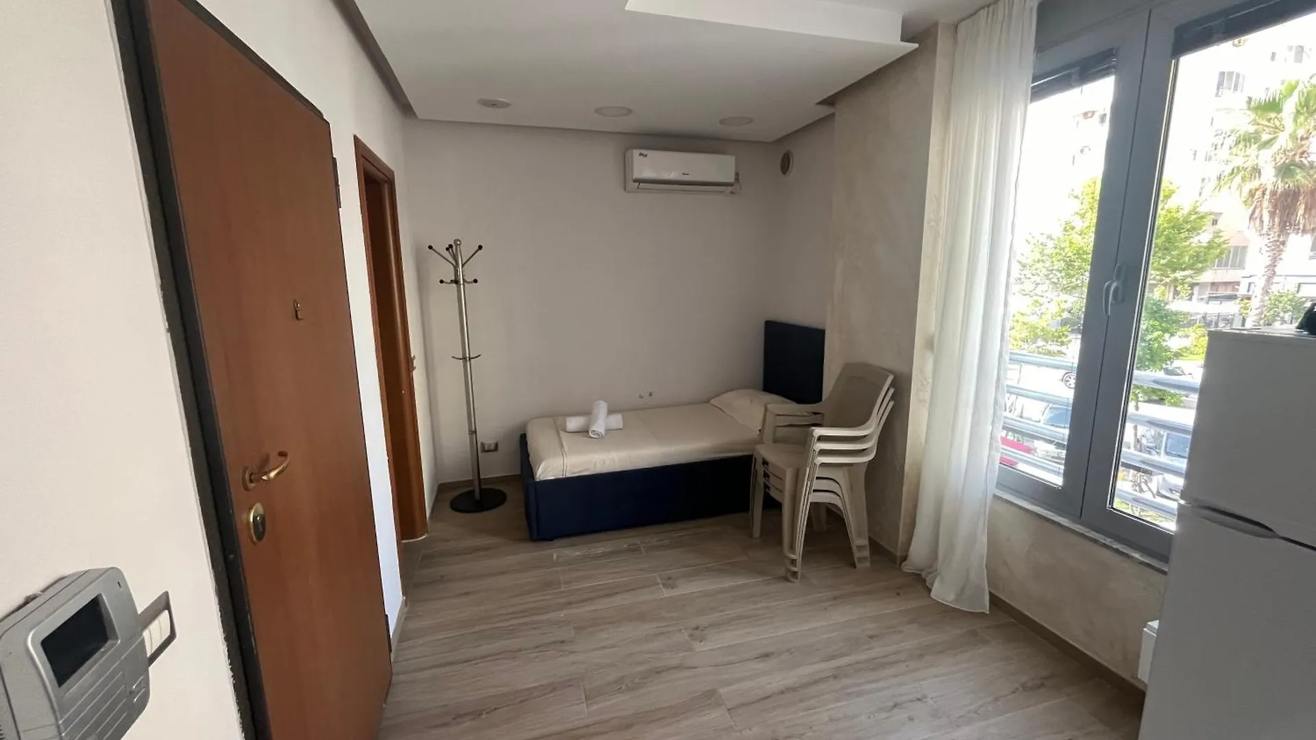 Ideal Small Two Bed Studio Apartment Durrës 0*,  Albánia